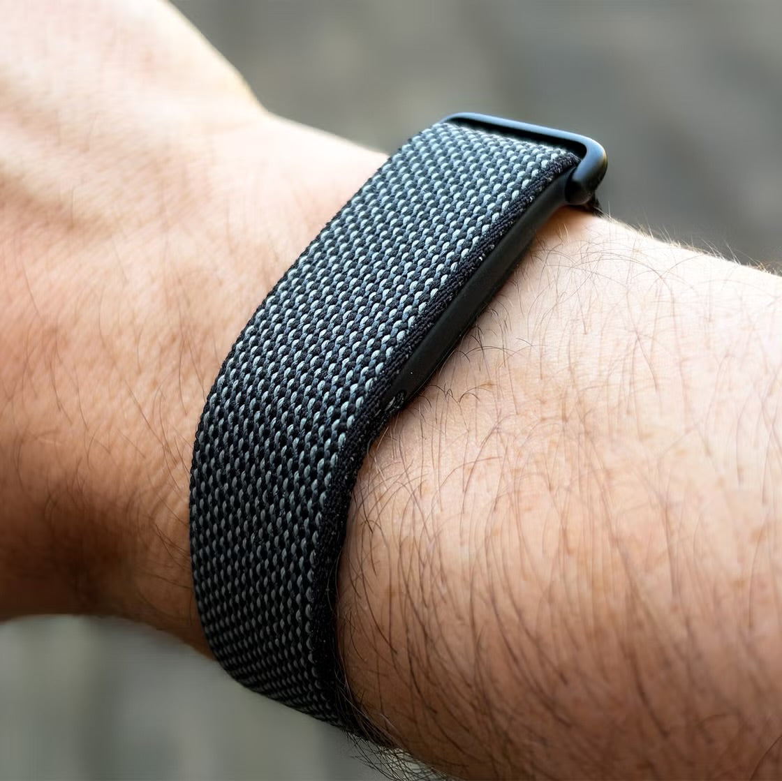 Google Fitbit Air fitness tracker with comfortable adjustable band