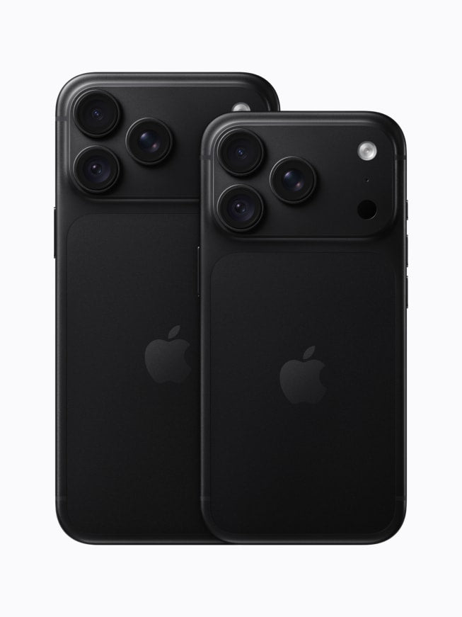 Apple iPhone 18 Pro Max and iPhone 18 Pro Black official Apple colour comparison – KARTiN Pakistan